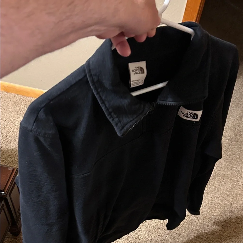 The North Face Men's Dark Jacket - Picture 1 of 10
